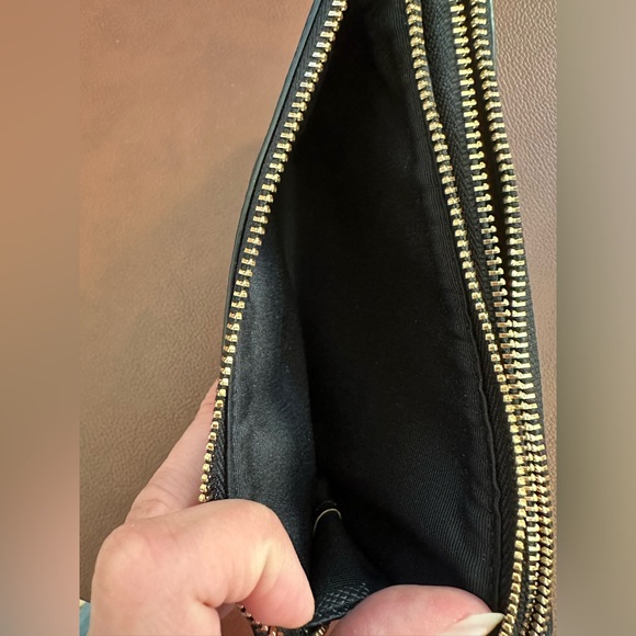 NWOT Coach Double Zip Pebbled Leather Black Wristlet with Gold Hardware - Picture 8 of 9